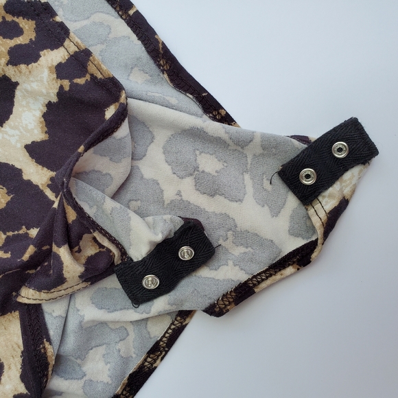 GAZE Leopard Bodysuit Size Large, EUC. Like new - Picture 3 of 5